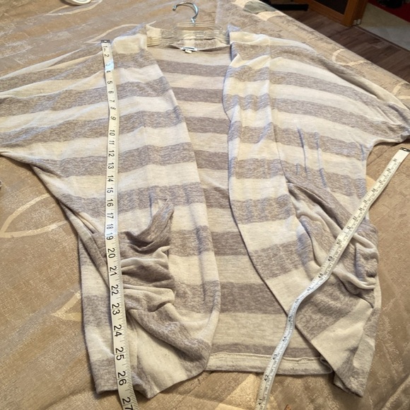 🔥3-$10🔥 Striped cardigan with pockets - Picture 7 of 8